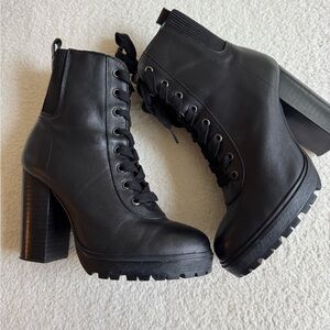 Steve Madden Black Lace-Up Women's Boots